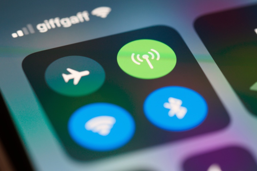 School Wi-Fi Safety What Parents Should Teach Their Kids blog image