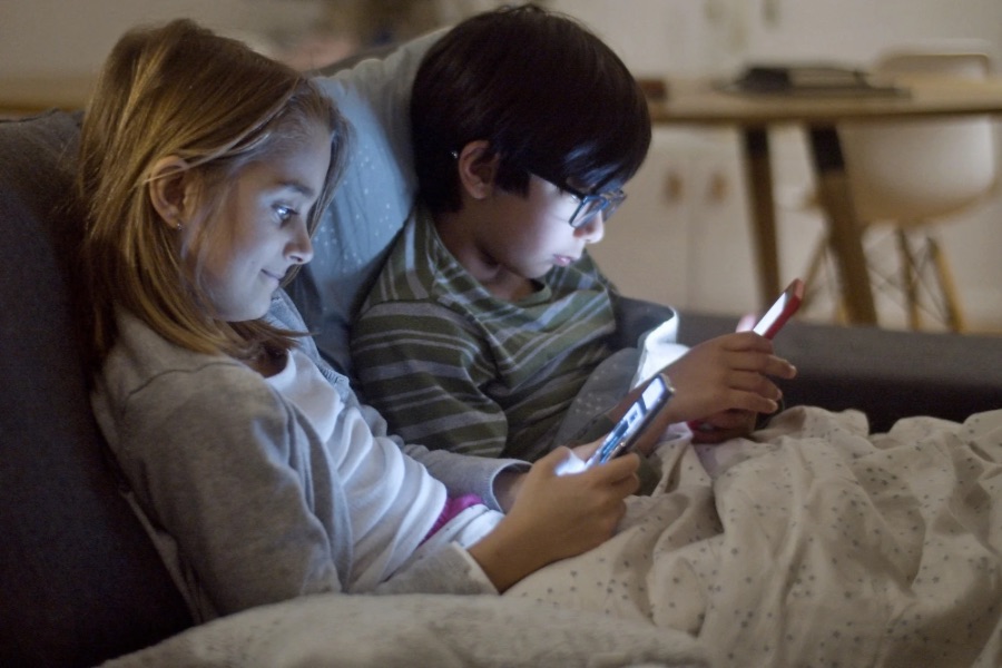 How to Talk to Your Kids About Cybersecurity blog image